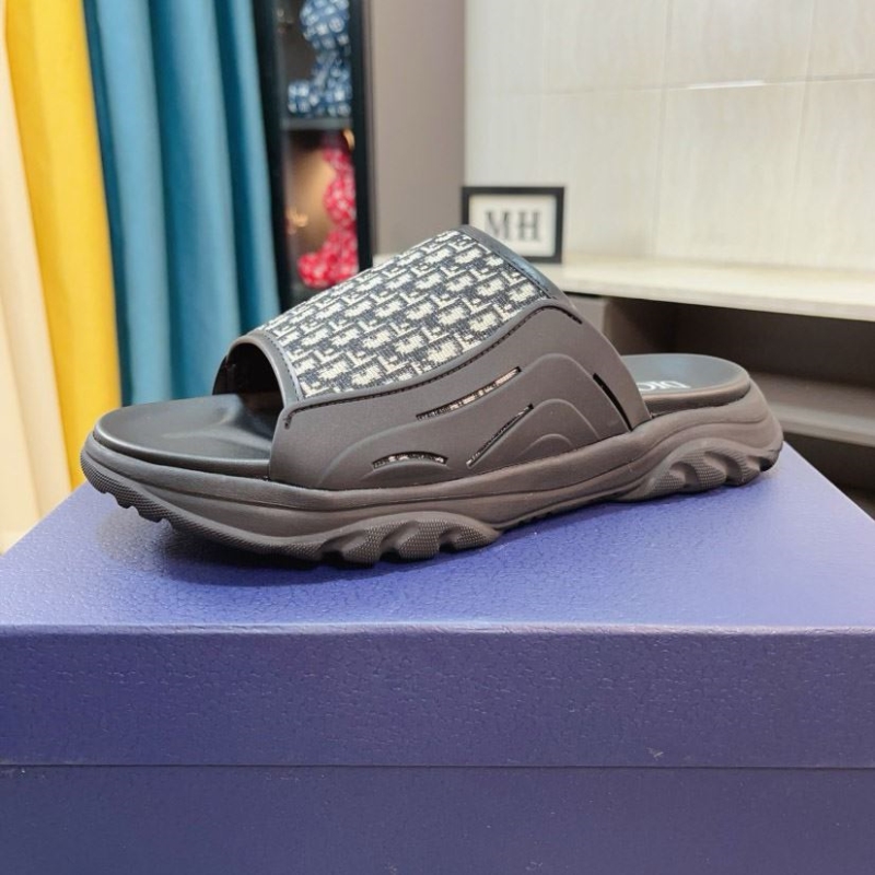 ch**an D*or slippers